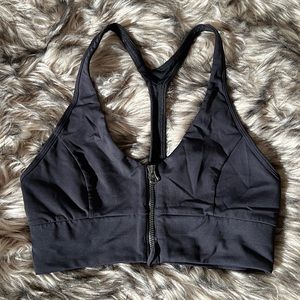 LULULEMON - Front Zip Sports Bra - Black - Sz 6